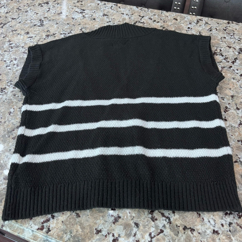 Maeve Anthropologie Black and White Striped Sweater Vest Gold button closure XS - Picture 12 of 12